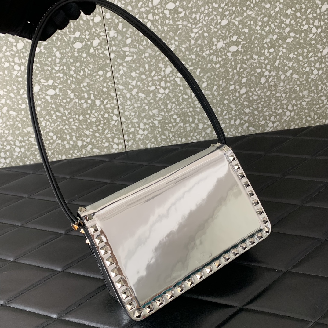 Valentino Garavani Rockstud Big Shoulder Bag in Silver Smooth Leather